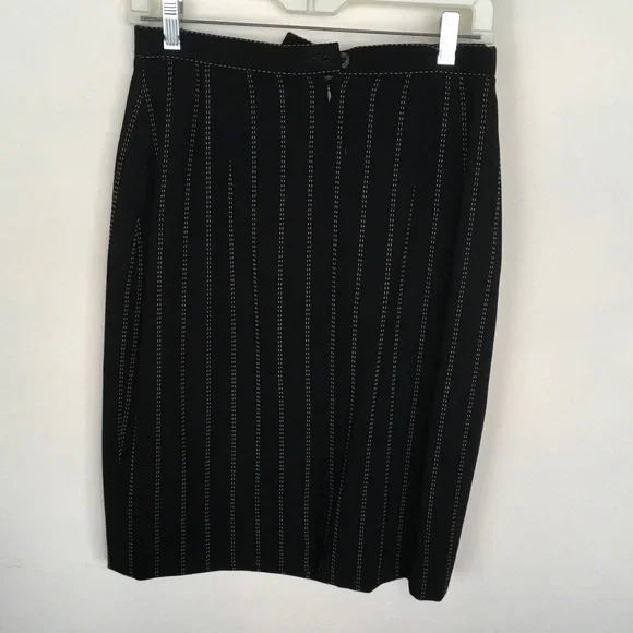 Escada Black Pinstripe Blazer with Gold Buttons - Picture 5 of 6